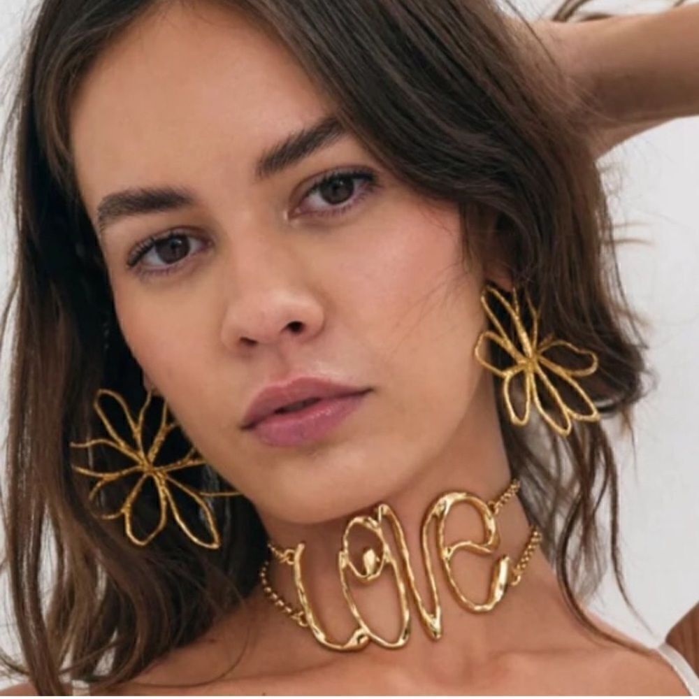 Gold love choker N234